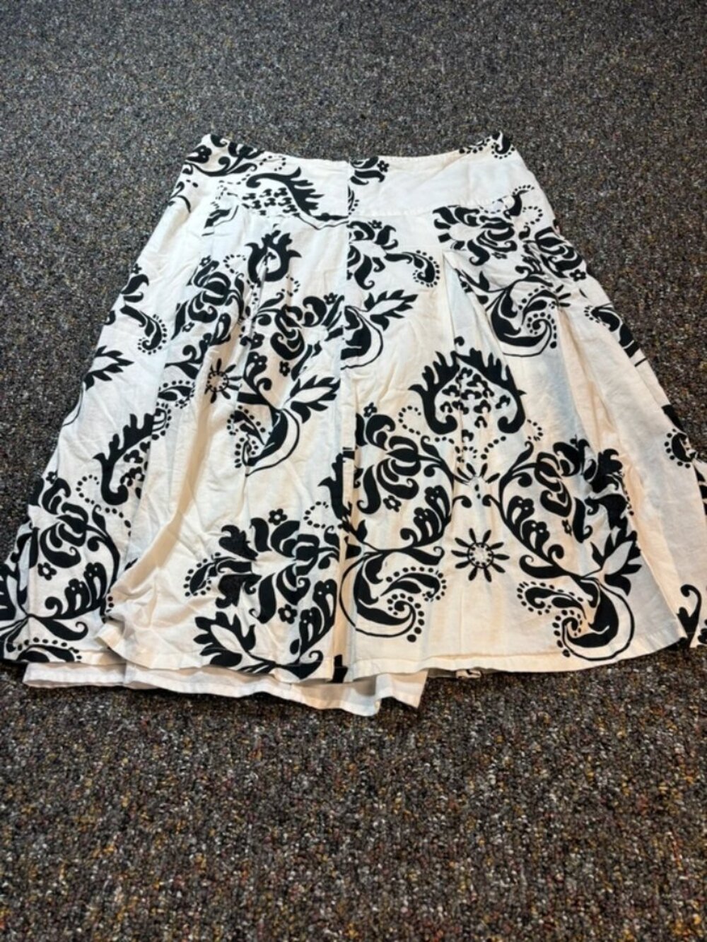 Autograph New York Black and White Skirt.